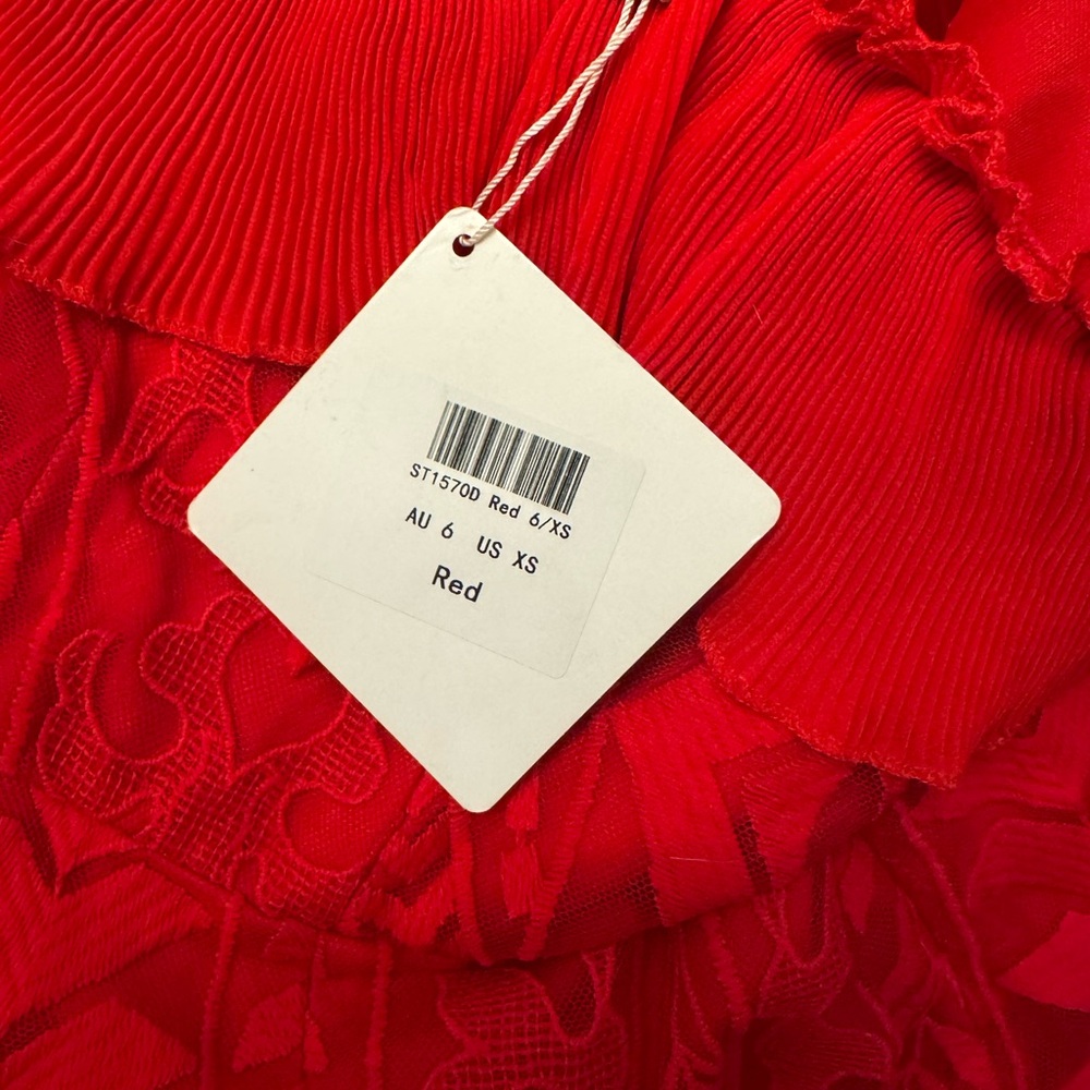 Elegant Red Ruffled Dress - Picture 5 of 5